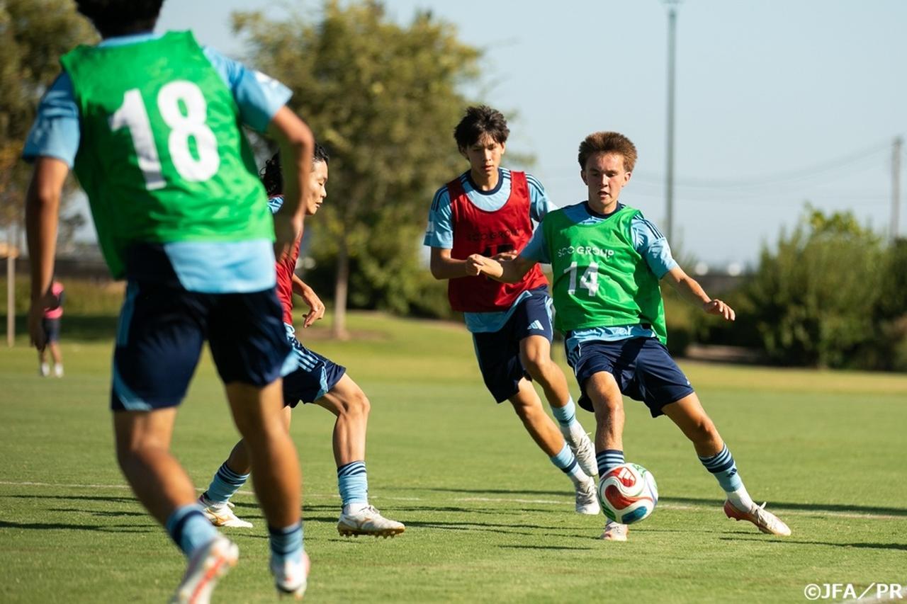 画像1: 日本サッカー協会、『ブルーロック』コラボで初開催の“U-17日系選手キャンプ”に34人が参加!宮本恒靖会長がその意義を語る