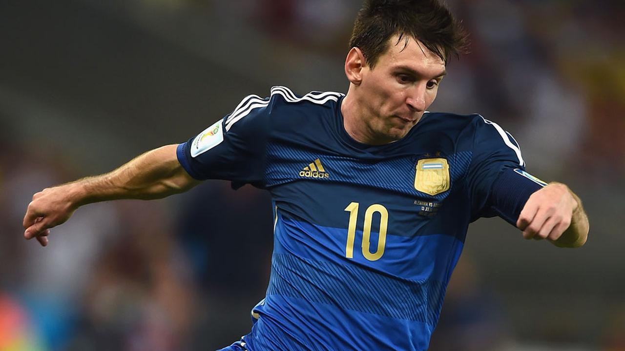 画像: “因縁”イングランド戦も!アルゼンチン代表、W杯の記憶に残る「アウェイユニフォーム」4選 - Qoly-Sports&the Style