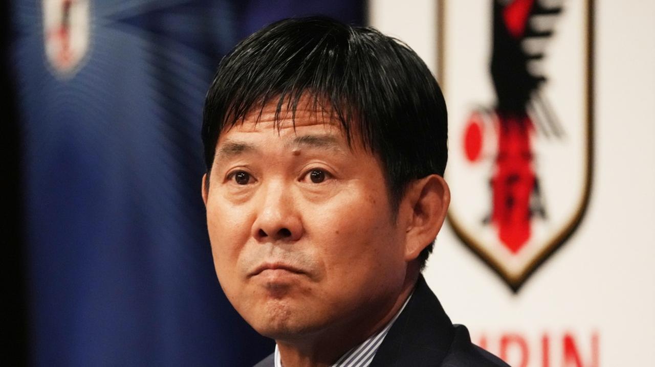 画像: 日本代表の森保監督、地震で被災した熊本を訪れた理由 「（助け合うのが）サッカー。サッカーを通して人生を豊かに…」 - Qoly-Sports＆the Style