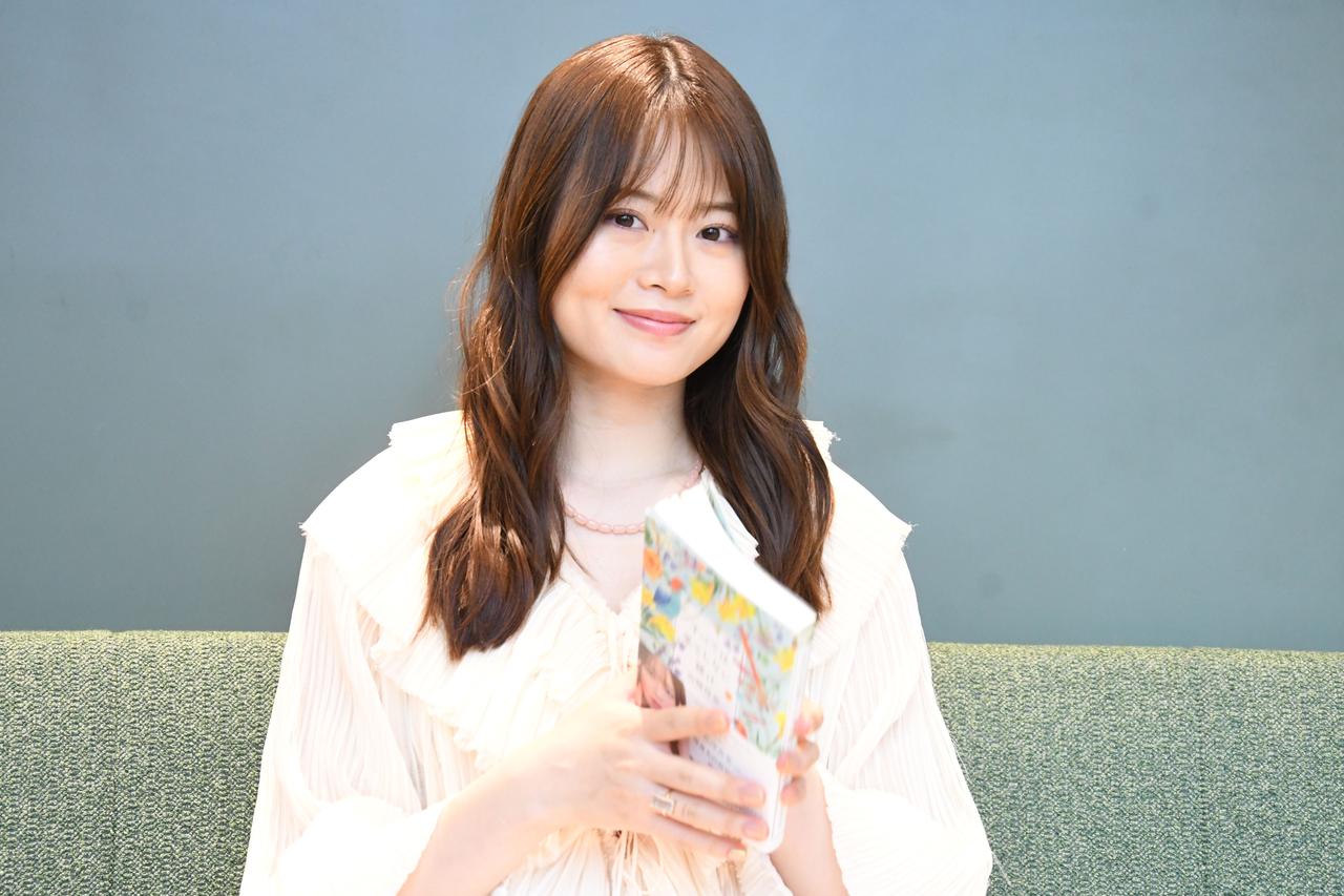 画像: 「人間関係に悩んでいた」山崎怜奈、自分らしく生きられるようになった理由とは(2)