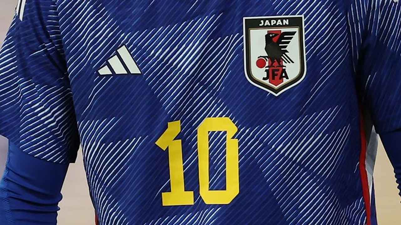 画像: adidasと契約していないのに「日本代表の10番」をつけた8名の選手 - Qoly-Sports＆the Style