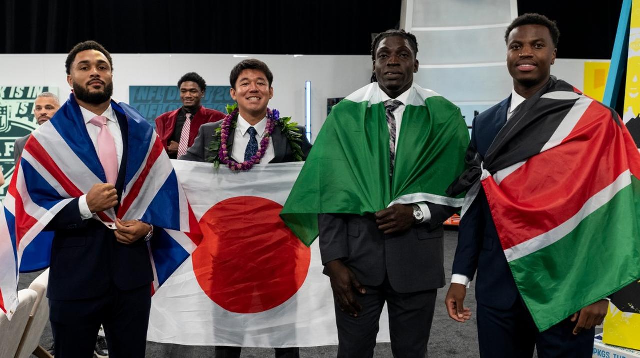 画像: 異例！アメフト未経験の21歳がNFLでドラフト指名される！193cm138kg、体脂肪率6％、垂直跳び99cmのフィジカルお化け - Qoly-Sports＆the Style