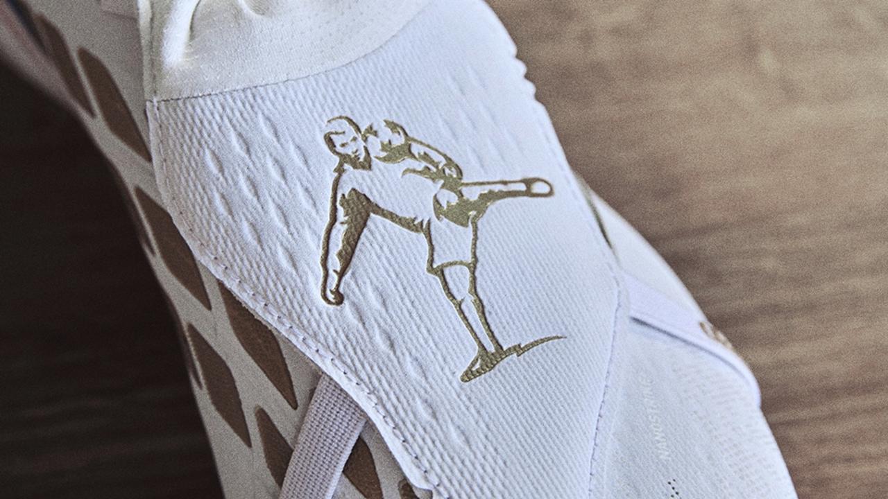 画像: adidas、ジダンとの“30周年”を記念したスペシャルスパイクを発表!「最新プレデター」がホワイト×ゴールドに - Qoly-Sports&the Style