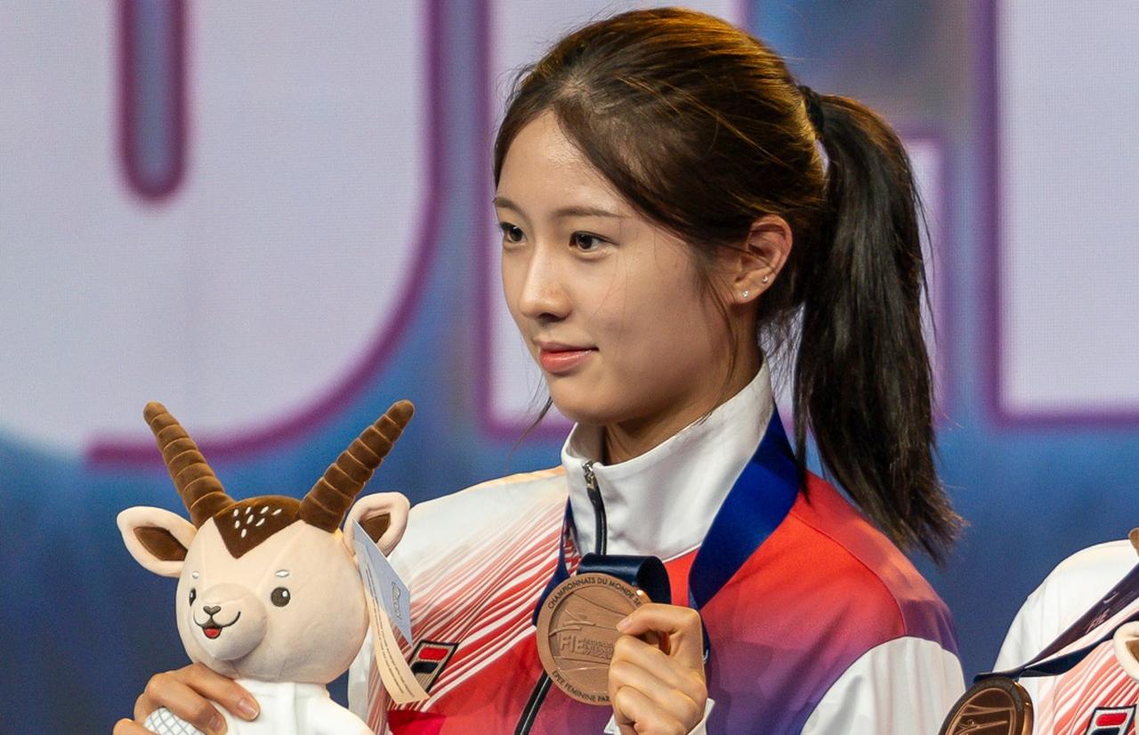 画像: ヤン・スンヘ（韓国、フェンシング、20歳）