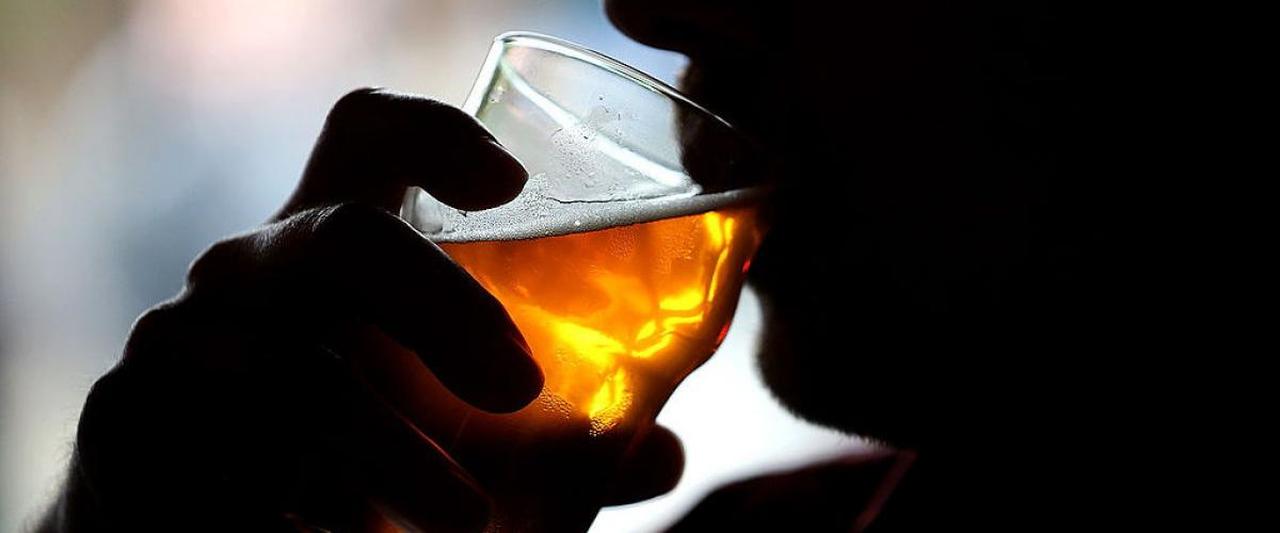 画像: 飲酒とアルコールで破滅した世界のスター選手7人 - Qoly-Sports&the Style