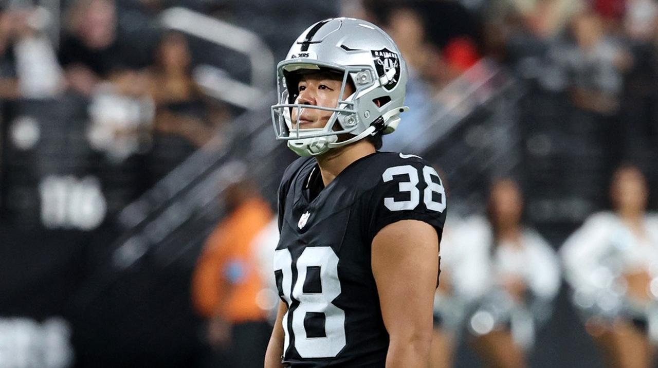 画像: NFLレイダース松澤寛政、サッカー用スパイクを履く!?かつて『裸足』で蹴った名キッカーは伝説 - Qoly-Sports&the Style