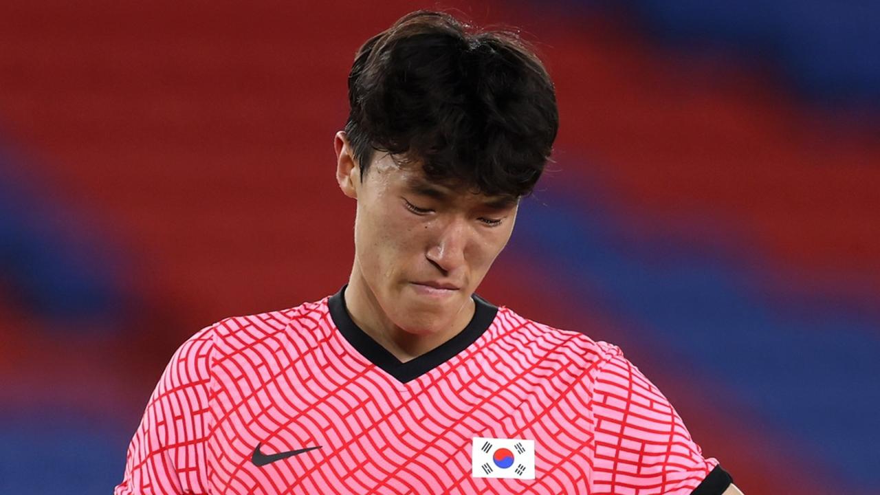 画像: 永久追放の元Jリーガーとは違う…日本に勝って兵役義務免除の28歳韓国選手、兵役法違反無罪確定で「心からお詫び」 - Qoly-Sports＆the Style