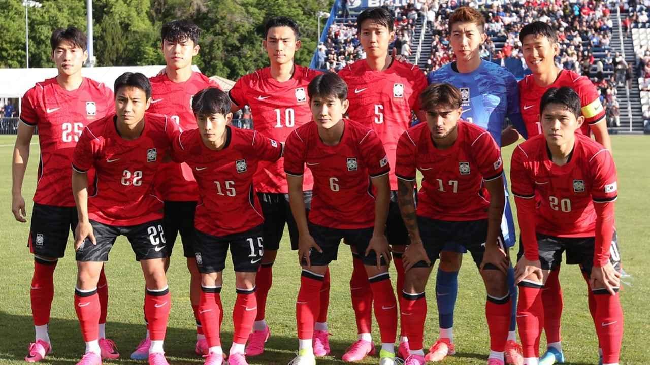 画像: 「兵役にも行ってないやつが」W杯を控える韓国代表ソン・フンミンらを韓国記者がなじる！？音声流出で炎上騒動 - Qoly-Sports＆the Style