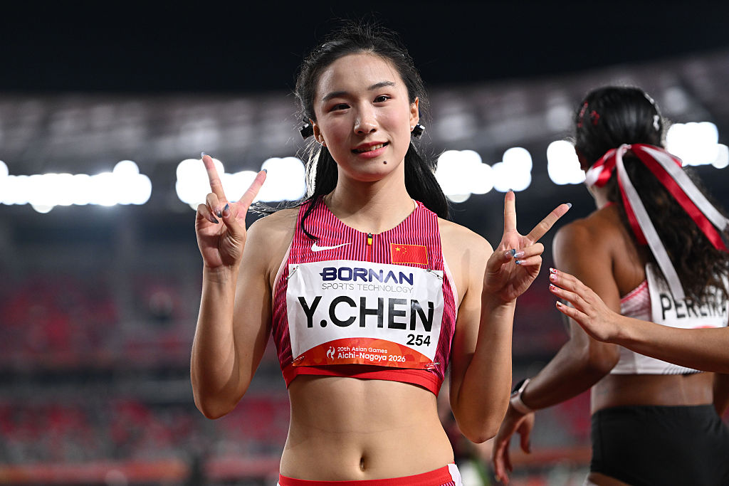 画像: タイ代表選手との写真がネットで話題に
