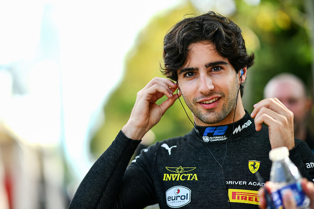 画像: 2026年9月、FIA F2アゼルバイジャン大会に臨むラファエル・カマラ。2027年からTGRハースF1でのデビューが決まった21歳の新星。（Photo by James Sutton - Formula 1/Formula 1 via Getty Images）