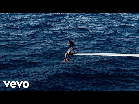 画像: SZA - Ghost in the Machine (Audio) ft. Phoebe Bridgers www.youtube.com