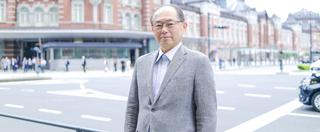 中央大学経済学部教授 山﨑 朗氏