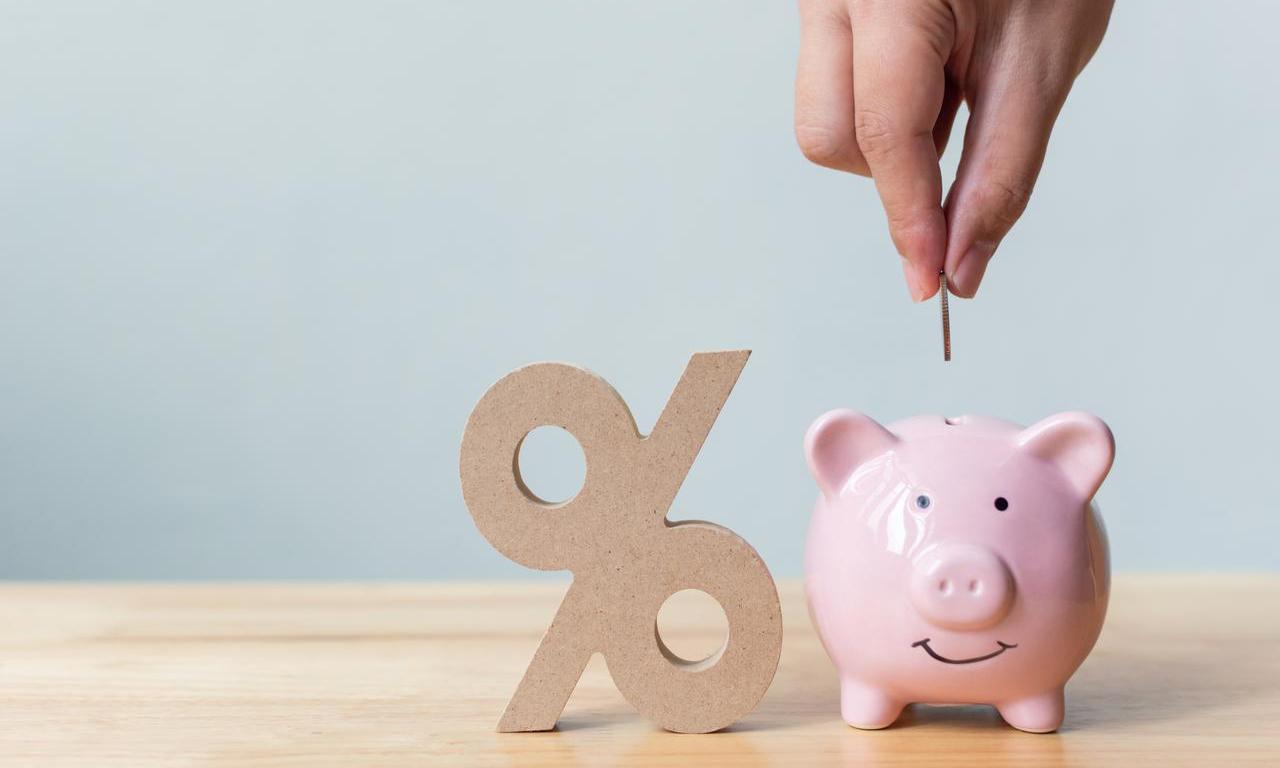 貯金は手取りの何割がいい？年齢やライフステージ別に解説
