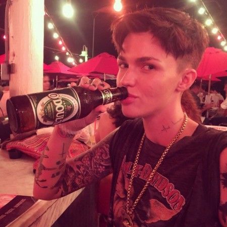 ちょっと息抜きをしたいときにもアルコールフリーのビールを選ぶほど、徹底して禁酒しているルビー。写真に写っているのは海外で人気のノンアルコールビール。