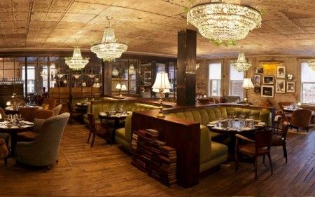 この日2人が訪れたのは、NYのおしゃれエリア、ミート・パッキング地区にあるホテルSOHOハウス内のセレブ御用達レストラン。季節の素材を活かした上品なアメリカン・イタリアン料理が評判。