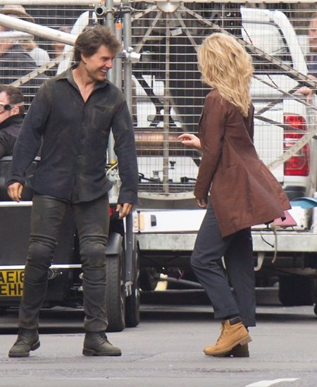 7月にロンドンで新作映画『ザ・マミー』の撮影をするトム。