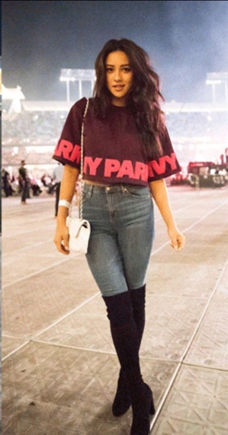 シェイ・ミッチェル Shay Mitchell Ivy Park アイヴィーパーク ビヨンセ コンサート