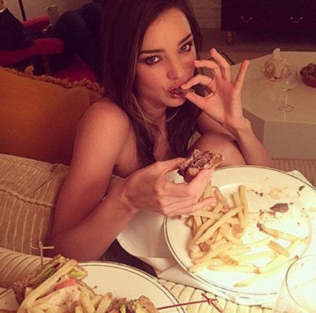 ミランダ・カー Miranda Kerr チートデイ ジャンクフード