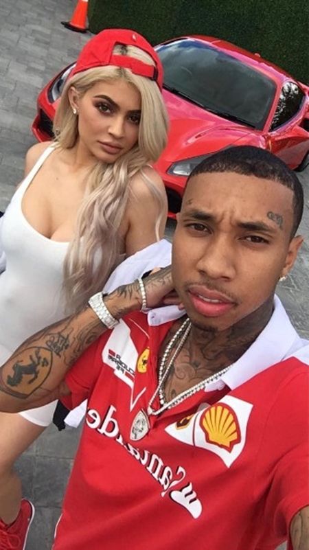 カイリー・ジェナー Kylie Jenner タイガ Tayga 誕生日パーティ 息子 フェラーリ