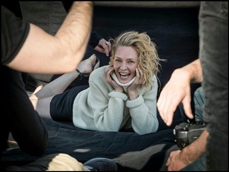 ピレリ Pirelli カレンダ2017 無修正