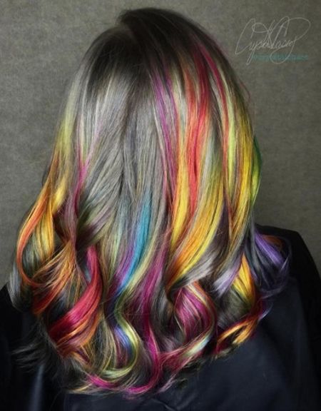 ネオンヘアカラー Neon Hair Color 暗闇で光る ブラックライト 目立つ 最先端 ヘアカラー 海外 トレンド 人気 可愛い ヘア ヘアアレンジ ヘアスタイル