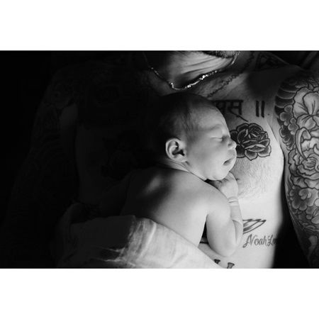 アダム・レヴィーン ベハティ・プリンスルー ダスティ・ローズ Adam Levine Behati Prinsloo