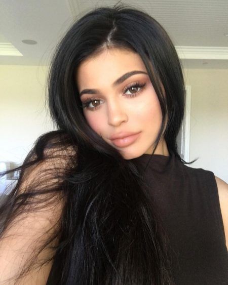 カイリー・ジェナー つけまつ毛 Kylie Jenner
