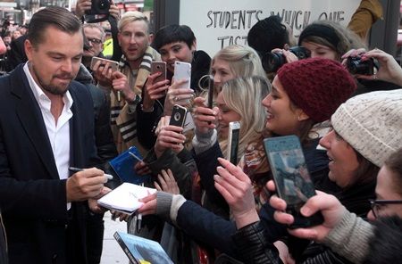 レオナルド・ディカプリオ Leonardo DiCaprio スコットランド エディンバラ Homeレストラン ファンサービス