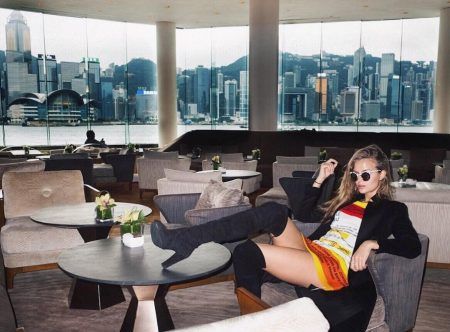 ヴィクトリアズシークレット ヴィクシー モデル ジョセフィン・スクライヴァ― 中国