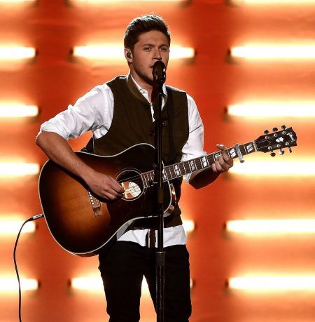 ナイル・ホーラン Niall Horan AMA パフォーマンス