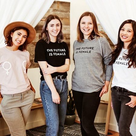 THE FUTURE IS FEMALE Otherwild 未来は女性あり フェミニストTシャツ