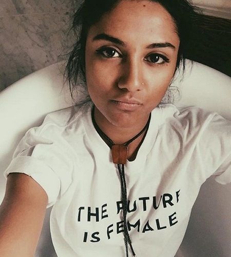 THE FUTURE IS FEMALE Otherwild 未来は女性あり フェミニストTシャツ