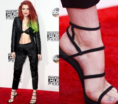 ベラ・ソーン Bella Thorne すね毛